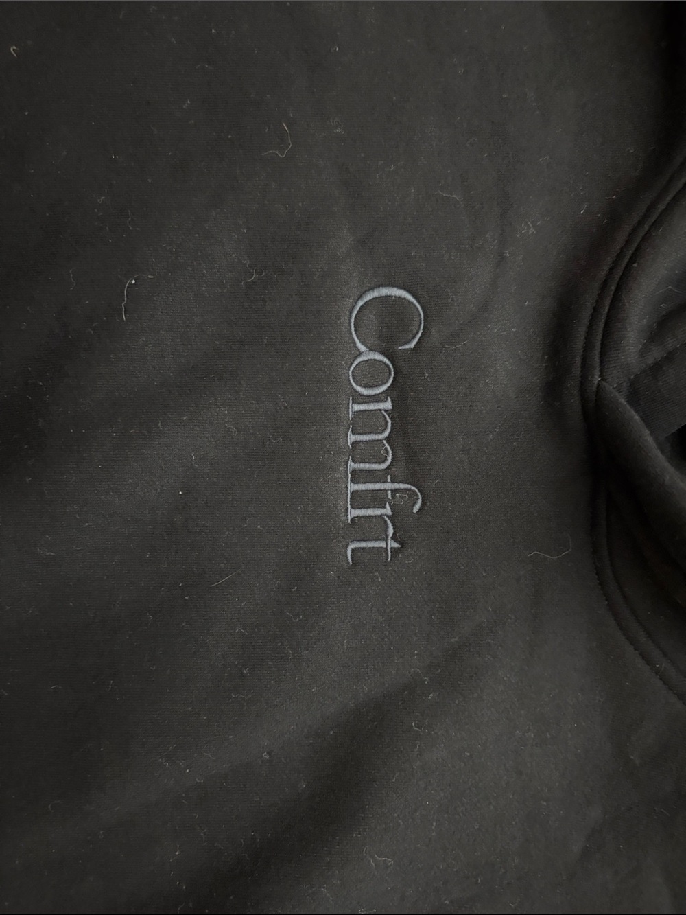 Comfrt Black Sweatshirt - Picture 3 of 9